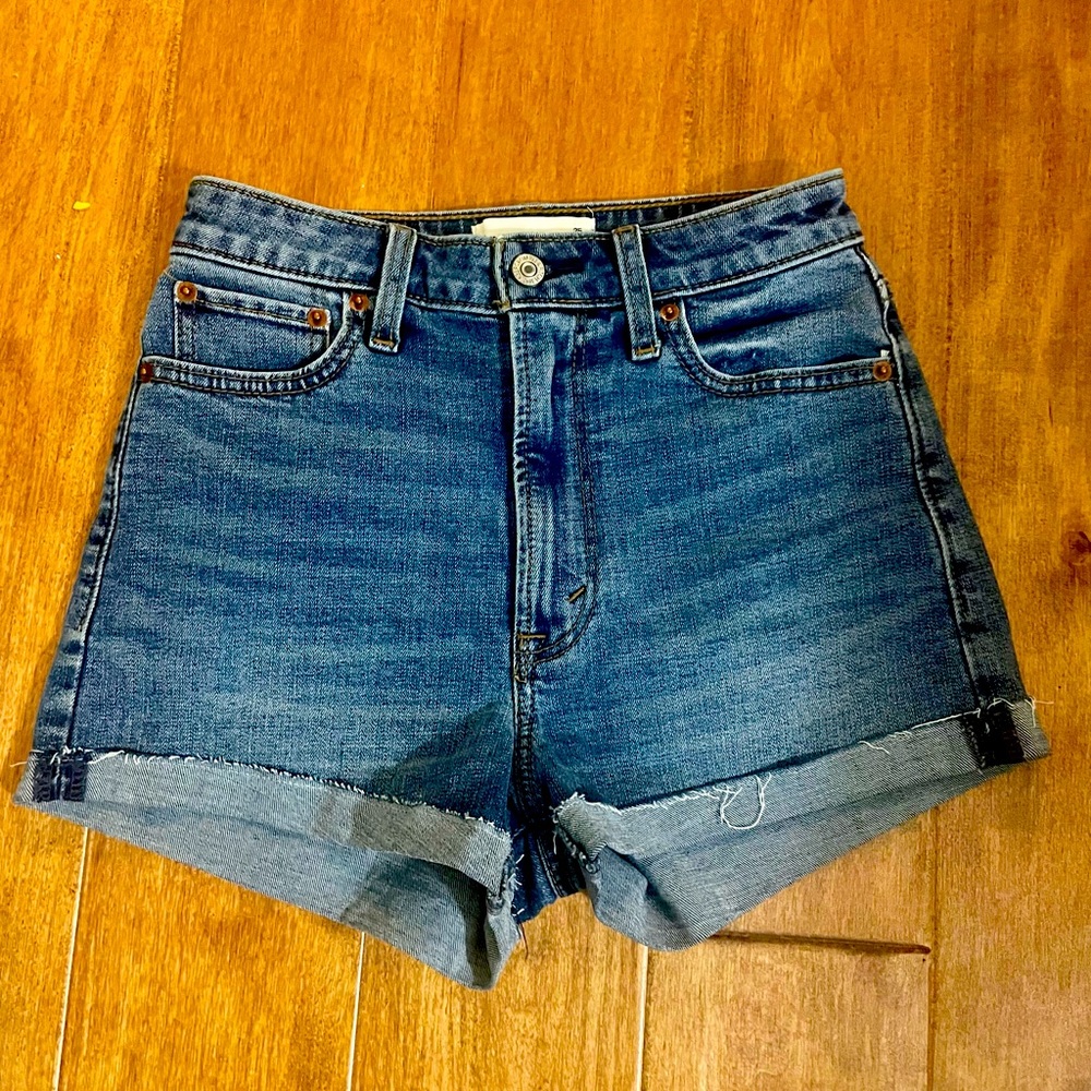 Abercrombie & Fitch high rise shorts